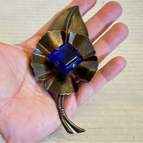 Huge antique flower blue glass crystals cabochon sterling silver brooch pin - Picture 10 of 16